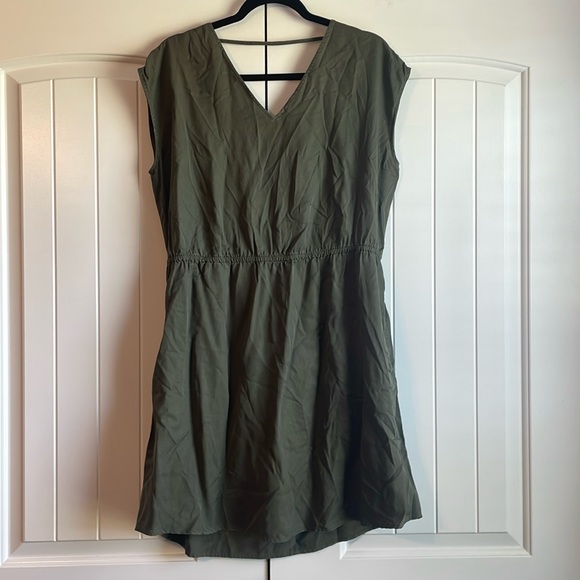 Universal Thread Dress - Picture 1 of 2